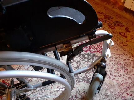Коляска инвалидная