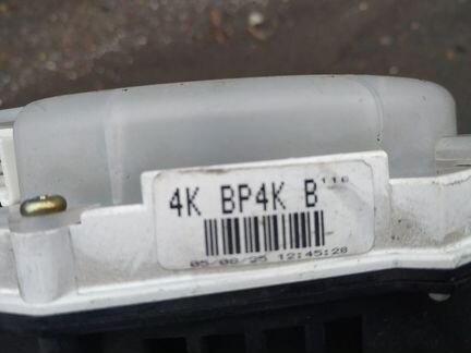 Mazda 3 BK панель приборов