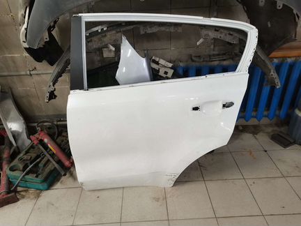 77003F1000 Дверь задняя левая Kia Sportage