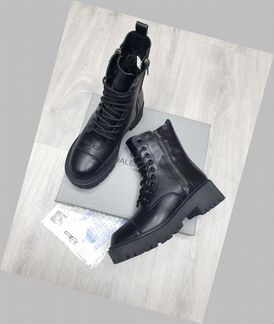 Ботинки зимние Balenciaga