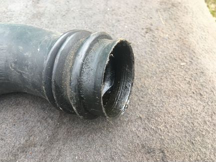 Патрубок интеркулера (30645292) Вольво XC90 S80