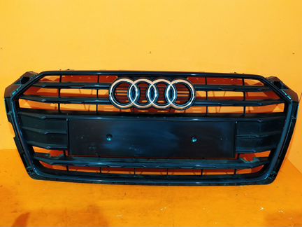 Решетка радиатора Audi A5 B9 F5 2016-Нв