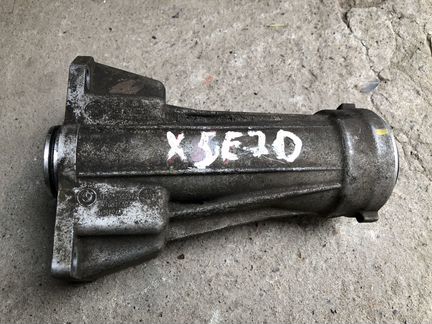 Опорный кронштейн для BMW X5 E70, 3.0B