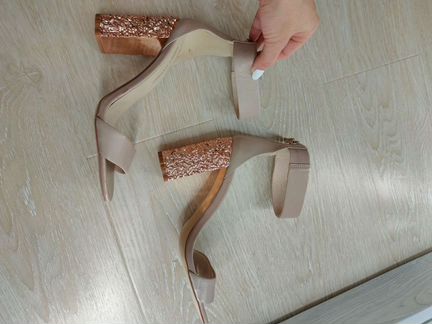 Босоножки
