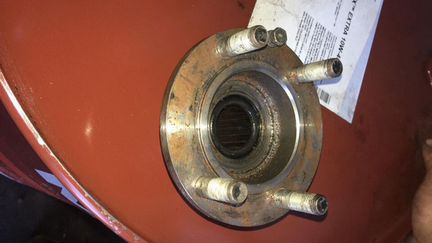 Фланец кпп Хино 300 ш/к 13407E0040