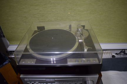 Victor QL-Y44F виниловый проигрыватель