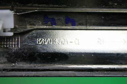 Накладка задней двери Nissan Pathfinder R52 12