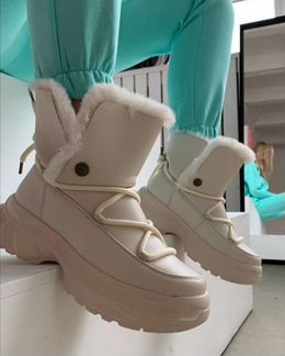 Новые ботинки с мехом