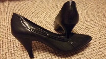 Фирменные кожаные туфли Gabor р35