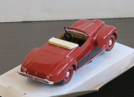 Модель 1:43 зис-101А 