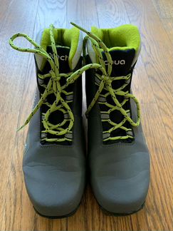 Детские лыжные ботинки р. 38 Quechua