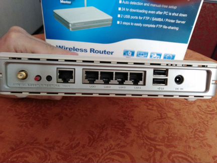Два по цене 1 Роутер WL-500gP V2