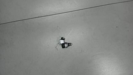 Регулятор давления топлива Audi A6 (C6), 2006