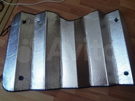 Солнцезащитная шторка новая