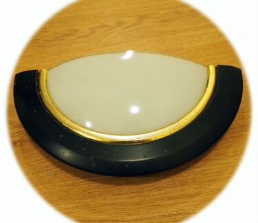 Светильник настенный (бра) стекло с черным ободом