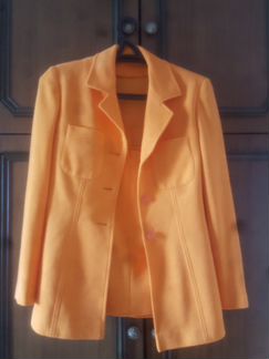 Костюм женский