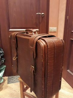 Кожанный чемодан