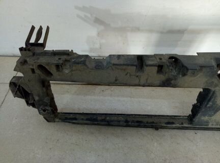 Кронштейн радиатора Audi A4 5поколение (B9) седан