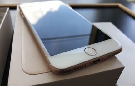 iPhone 8 Plus 64Gb Gold