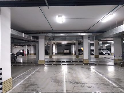Машиноместо, 14 м²