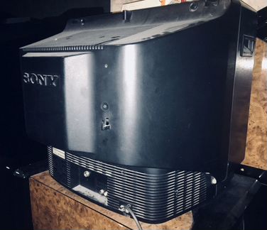 Телевизор Sony KV-trinitron color TV 2185MT