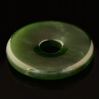 Подвеска-диск из камня