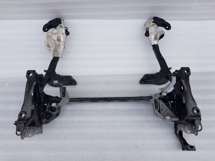 Подрамник Audi A8/S8 D4 адаптивное управление