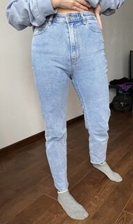Джинсы stradivarius mom