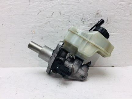 Главный тормозной цилиндр Volkswagen Tiguan 2.0
