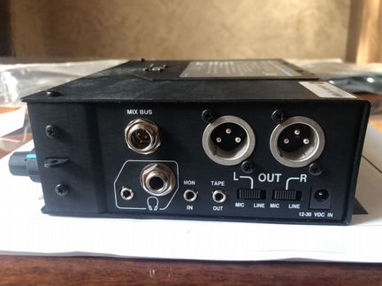 Микрофонный микшер для репортеров Shure FP33