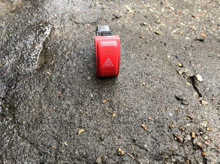 Кнопка аварийки Honda Fit/Jazz 2001-2008