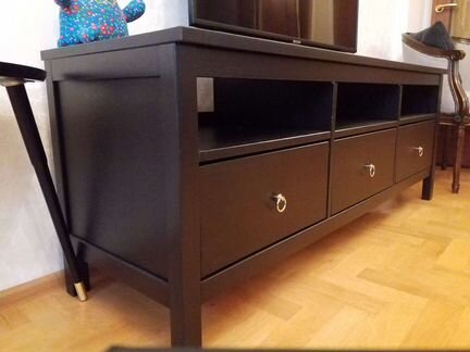 Тумба под телевизор