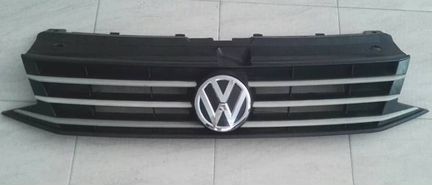 Решетка радиатора Поло седан Polo sedan с 2015 год