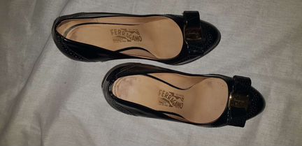 Туфли Salvatore Ferragamo, 37 размер