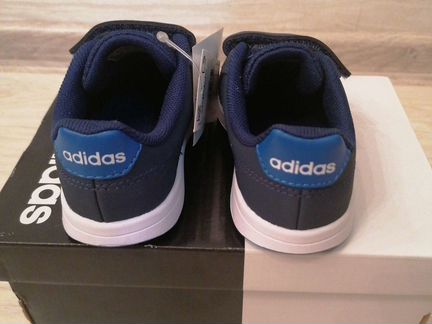 Кроссовки и сандалии Naturino Adidas