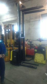 Штабелер бу,штабелер бу самоходный OM