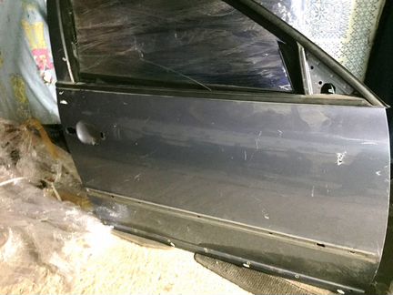 Дверь передняя правая серая Skoda Superb 1