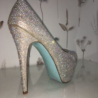 Туфли лабутены