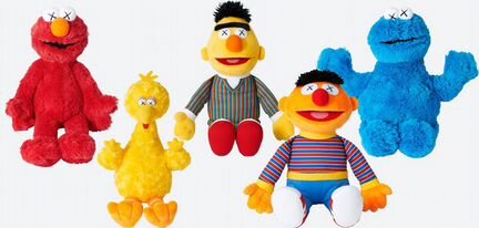 Игрушка Kaws Uniqlo