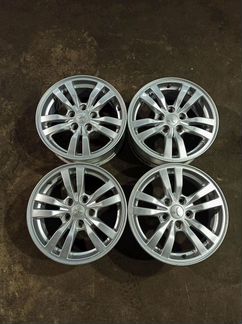 Диски бу оригинал R16 LU на Mitsubishi