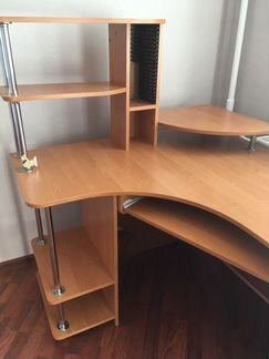 Компьютерный стол