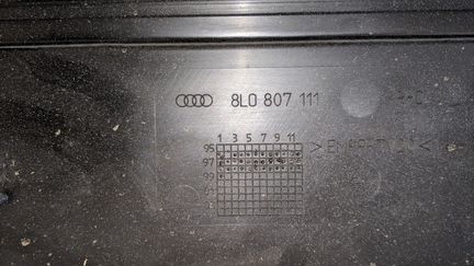 Бампер передний Audi A3 96-03 г. 8L0 807 111