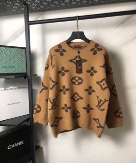Свитер lv