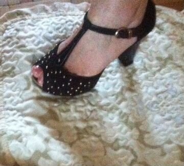 Босоножки carnaby натуральная кожа 38 размер