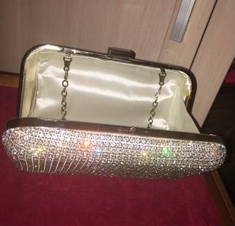Сумка клатч с камнями Swarovski