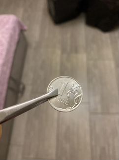 Монета 1 рубль брак