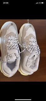 Новые кроссовки 42-43