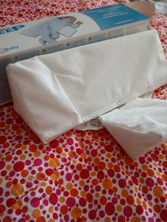 Подушка для боковой поддержки новорожденного