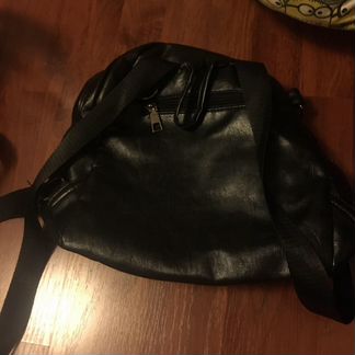 Рюкзак кожаный с пайетками и нашивками