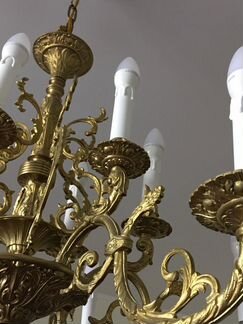 Люстра бронзовая антик
